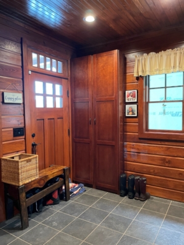 Customer photo of a Lundia closet in our Pecan finish